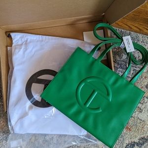 Telfar medium shopping bag (green screen)